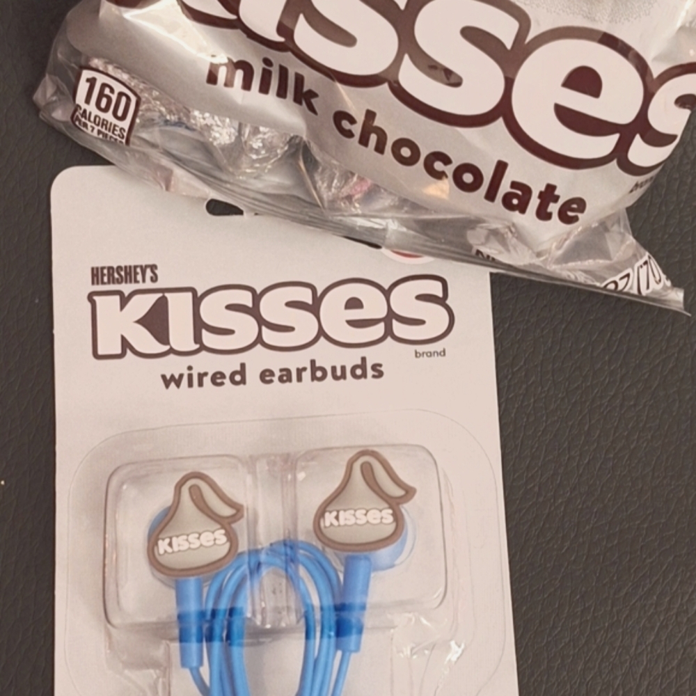 Nwt- Hershey Kisses Headphones and Candy Bundle